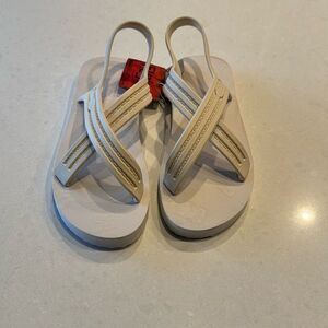 Flojos Original 101 White Sandals, Size 9, New With Tags